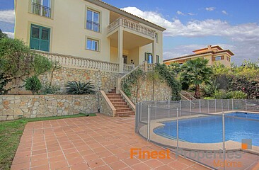 Stately mansion in Bendinat