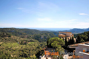 Hotel in the Tramuntana Mountains, near Puigpunyent