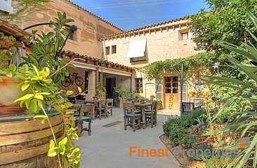 Lovely 4-star city hotel in the heartland of Mallorca