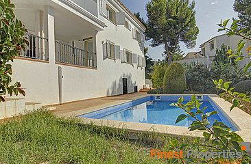 Detached house with 5 bedrooms for rent in Paguera