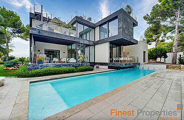 Modern Villa to rent in Cala Vinyas