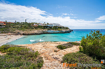 Club complex with 114 apartments for sale