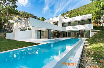 Modern new-build villa for sale in Son Vida