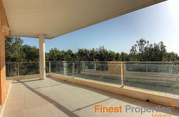 Very well maintained penthouse in a quiet location of Sol de Mallorca with sea view renting