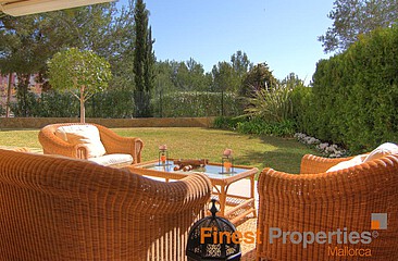 Superb luxury apartment with large private garden in Sol de Mallorca
