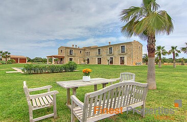 Lovely country house near Llucmajor for rent