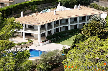 Newly renovated luxury villa for sale in Paguera