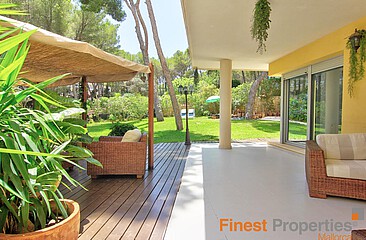 Very well-maintained ground floor apartment with a large garden for sale in Sol de Mallorca