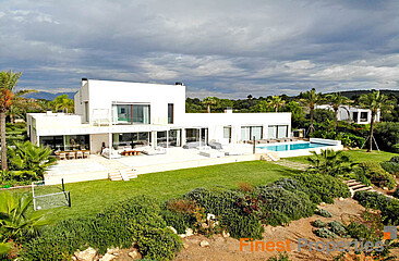 Modern Villa in Puntiró with Stunning Panoramic Views for Sale